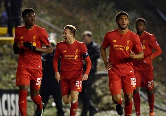 拉波尔塔：我们正着手在诺坎普为梅西立雕像，他值得如此致敬