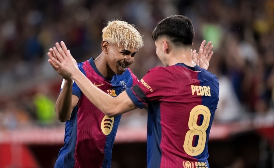 21世纪戴帽的巴萨球员：梅西48次断档领先，莱万4次跻身前五