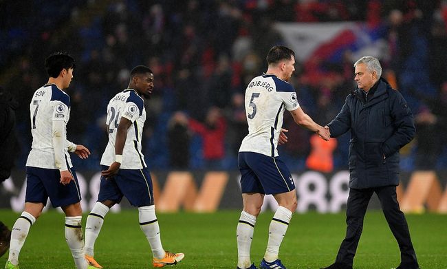 山东泰山面临大规模阵容调整，两位外援或被清洗，一名球员恐成沉重包袱