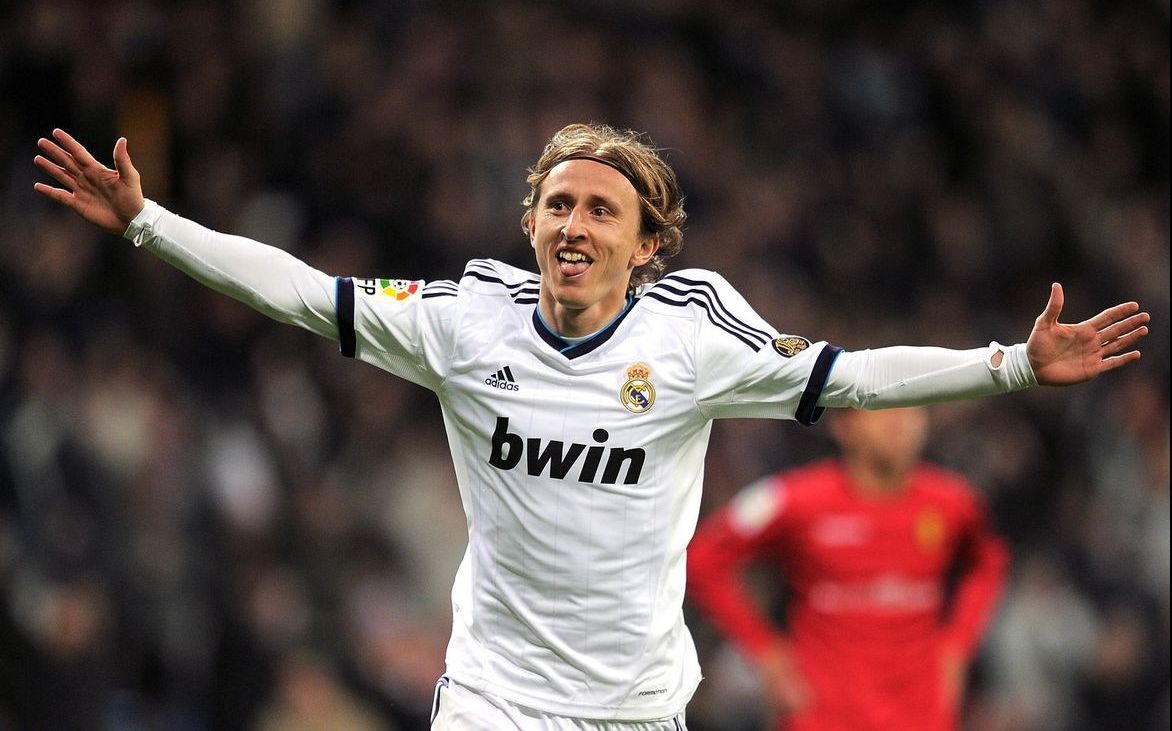 曾是首位男子体操世界冠军，退役后移居美国，如今却被美国判了刑